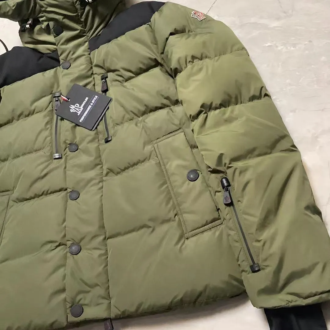 Monler 24 New Arrival Bauges ， Cowhide Leather ， 。 ， ， Moncler 。 90 ：Black ， ，Green Size:1.2.3.4.5（M～3xl）